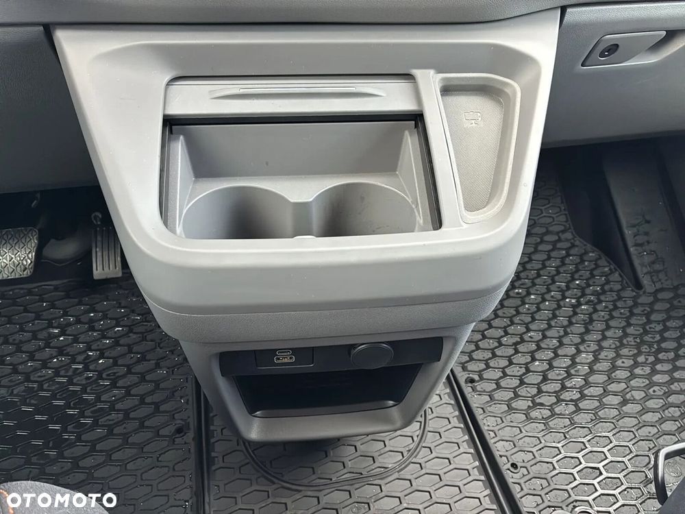 Volkswagen Caravelle 2.0 TDI L2 4Motion PanAmericana - 35