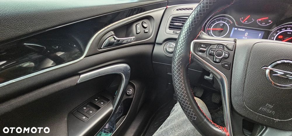 Opel Insignia - 16