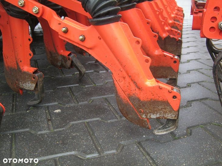 Kuhn INTEGRA 3000 - 6