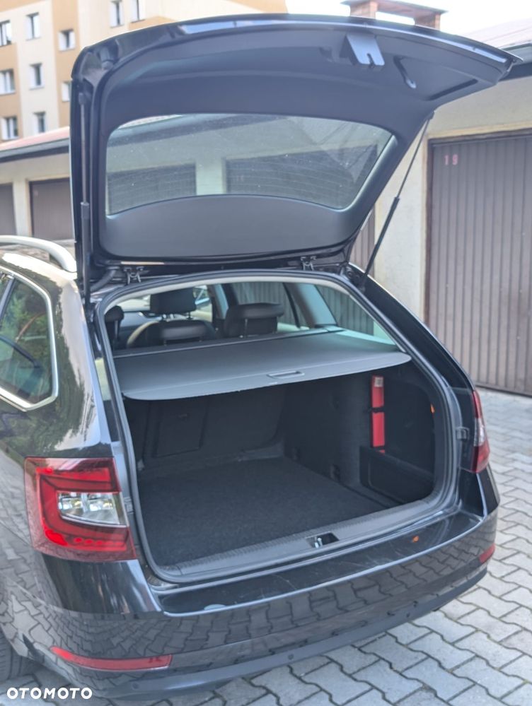 Skoda Octavia Combi 1.6 TDI DSG Clever - 14