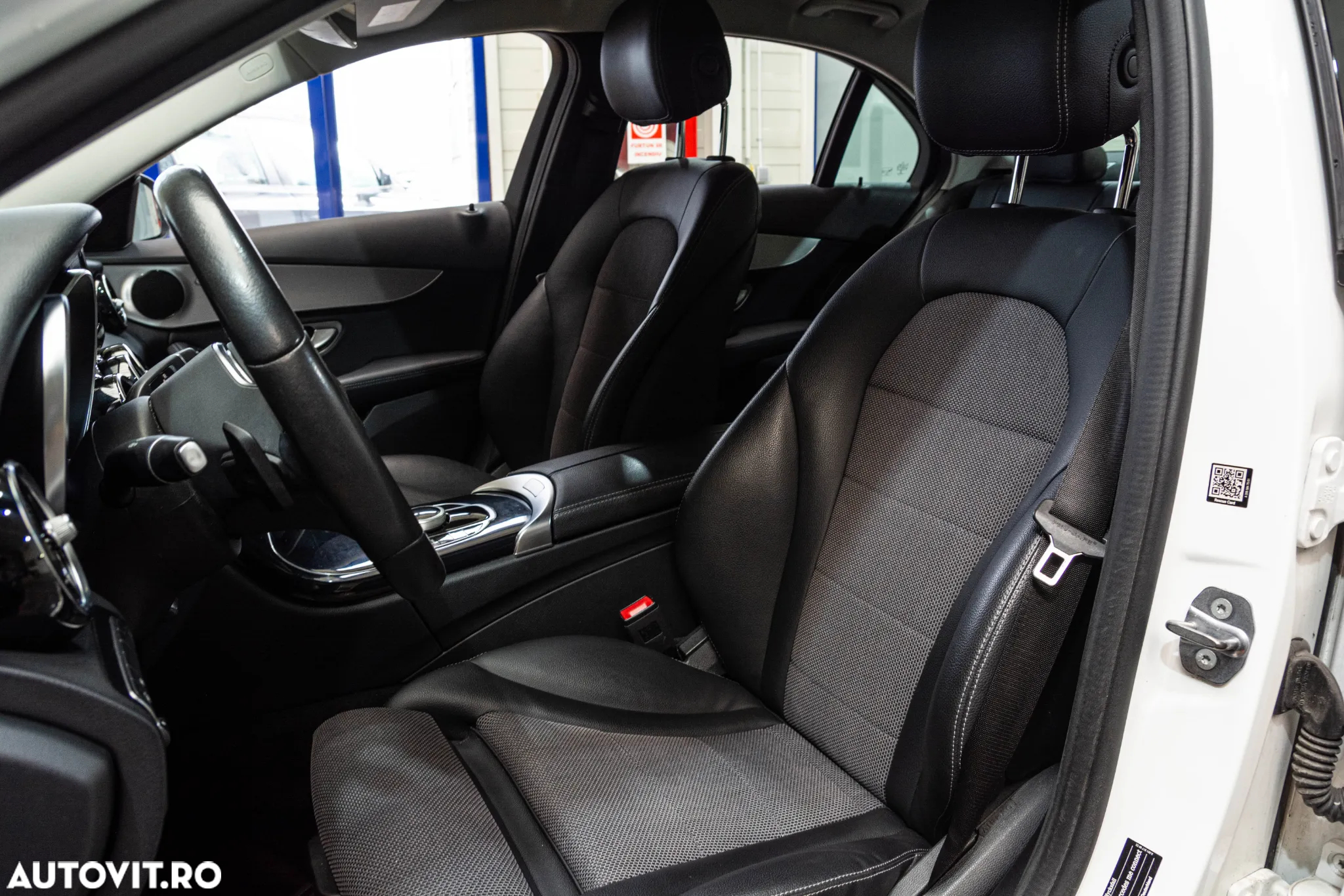 Mercedes-Benz C 220 d 4Matic 9G-TRONIC Avantgarde - 6