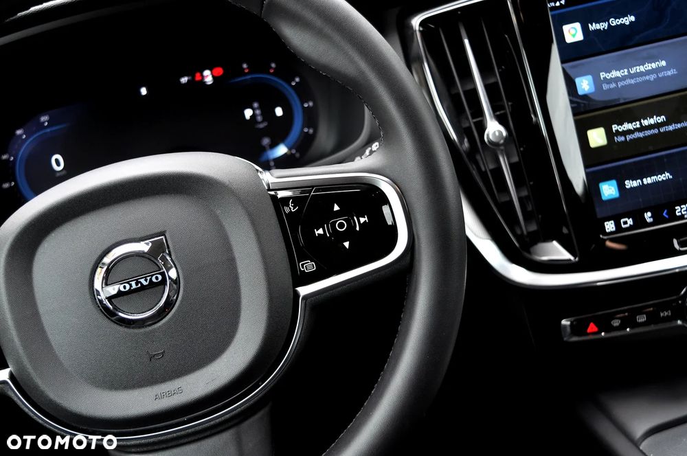 Volvo V60 Cross Country B4 D AWD Plus - 28
