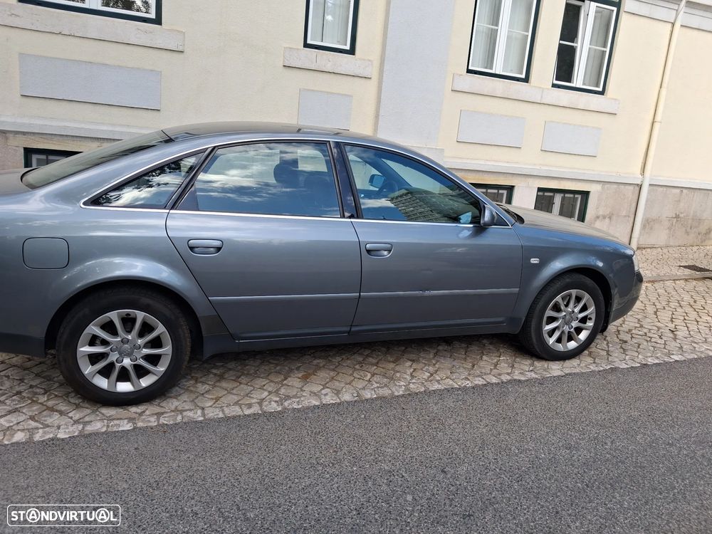 Audi A6 2.5 TDI V6 24v - 12