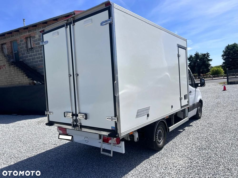 Mercedes-Benz Sprinter - 6