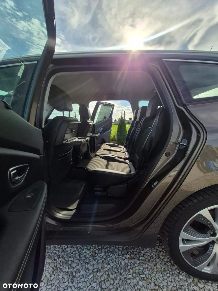 Renault Grand Scenic - 18
