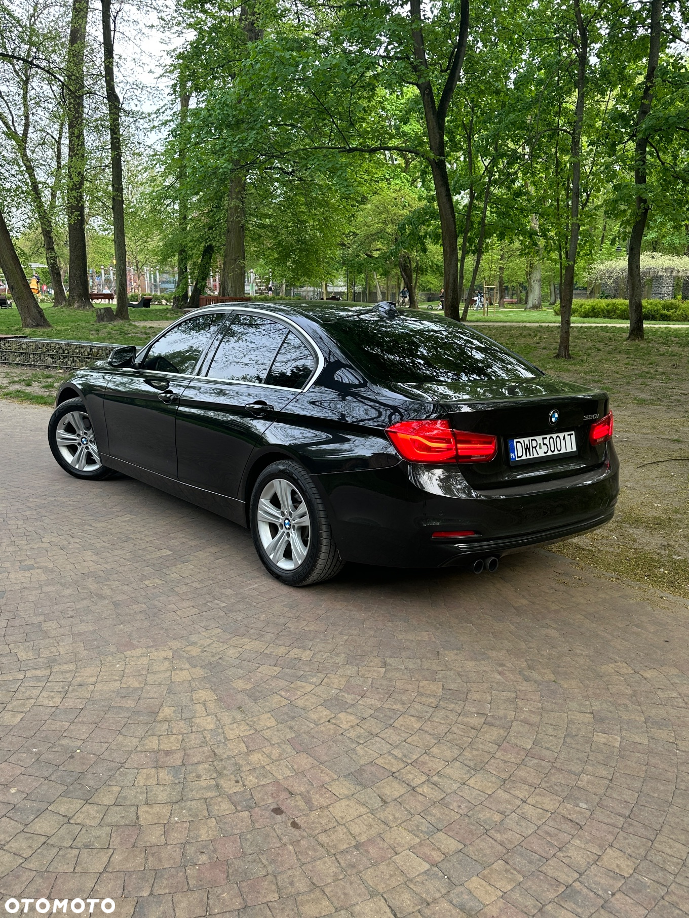 BMW Seria 3 330i Luxury Line sport - 4