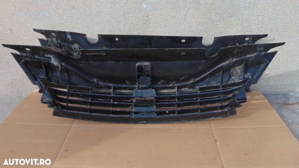 Grila fata Renault Laguna 2 an 2001-2008 - 7
