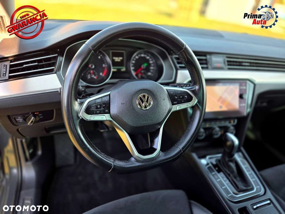 Volkswagen Passat - 20