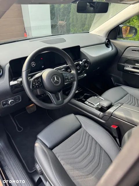 Mercedes-Benz GLA 180 d 8G-DCT - 9
