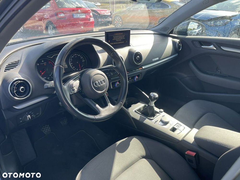 Audi A3 Sportback 30 TDI - 8