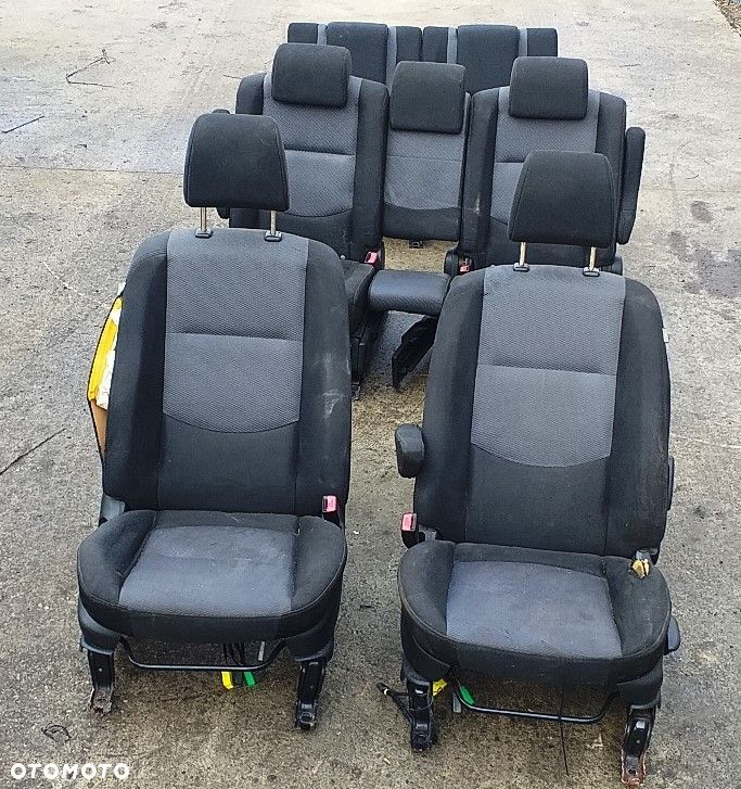 Fotel kierowcy pasażera kanapa 3 rzędy 7 osób Mazda 5 - 2