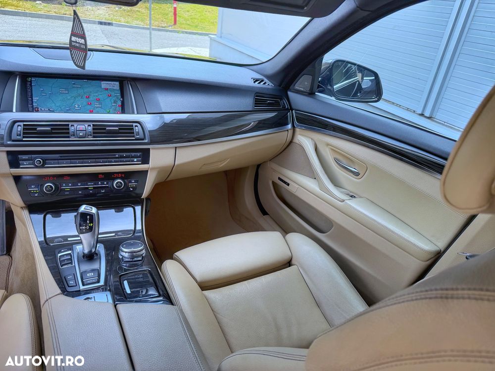 BMW Seria 5 520d Aut. - 14