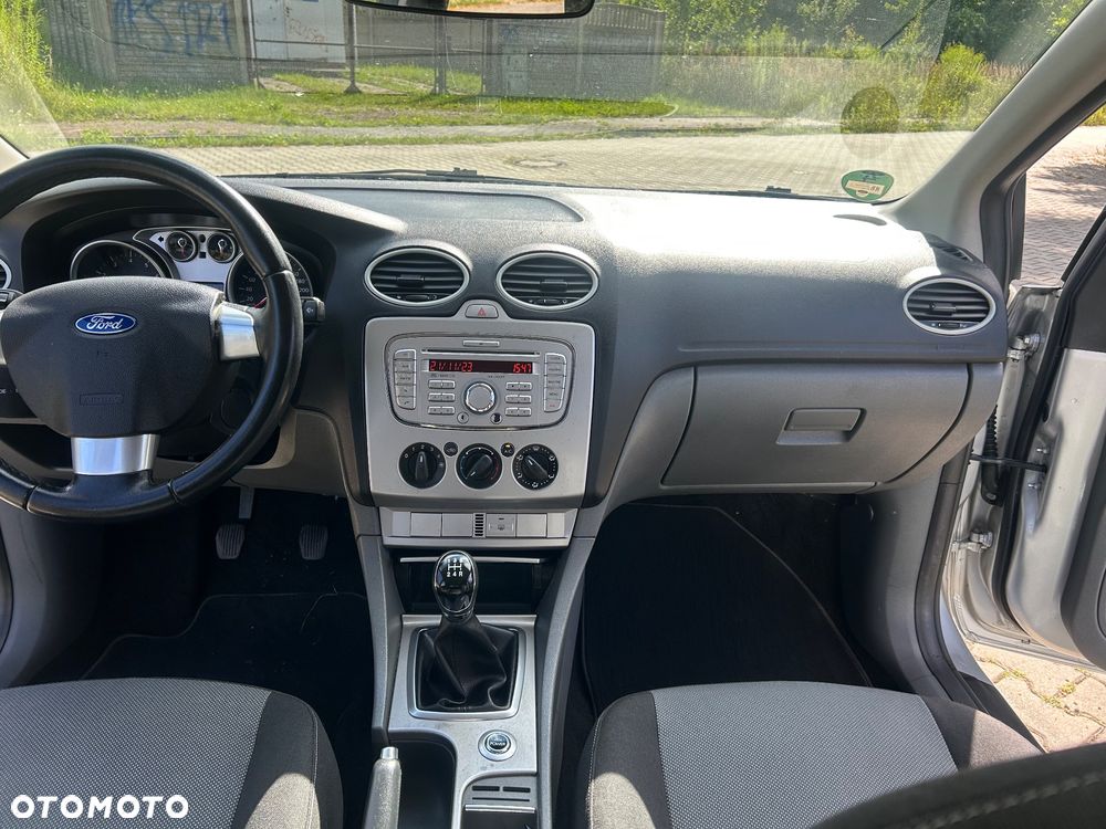 Ford Focus 1.6 Ti-VCT Silver Magic - 24