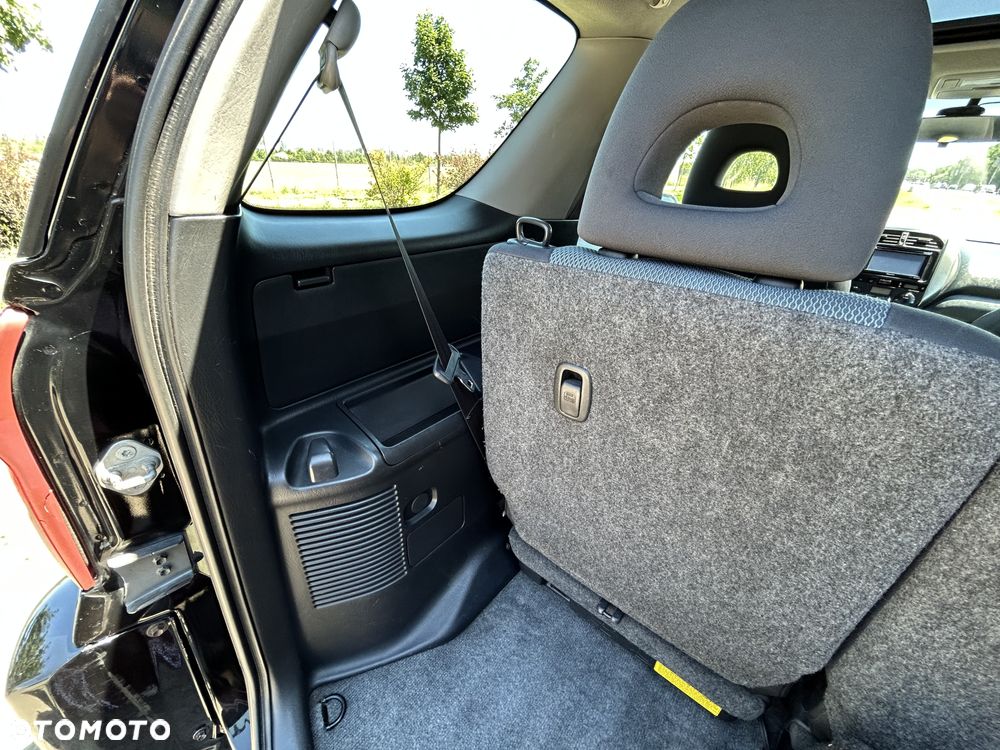 Toyota RAV4 2.0 VVT-i Sol - 31