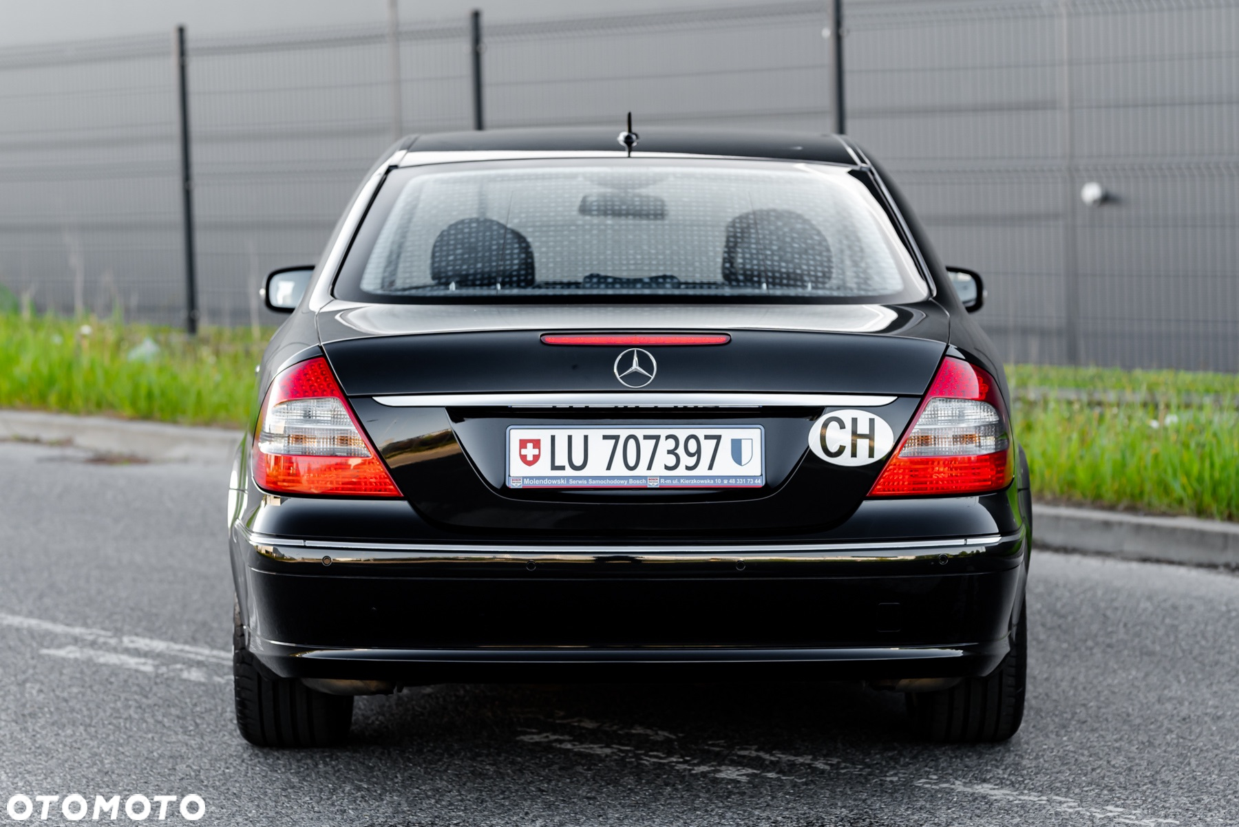 Mercedes-Benz Klasa E 200 BlueEFFICIENCY 7G-TRONIC Avantgarde - 14