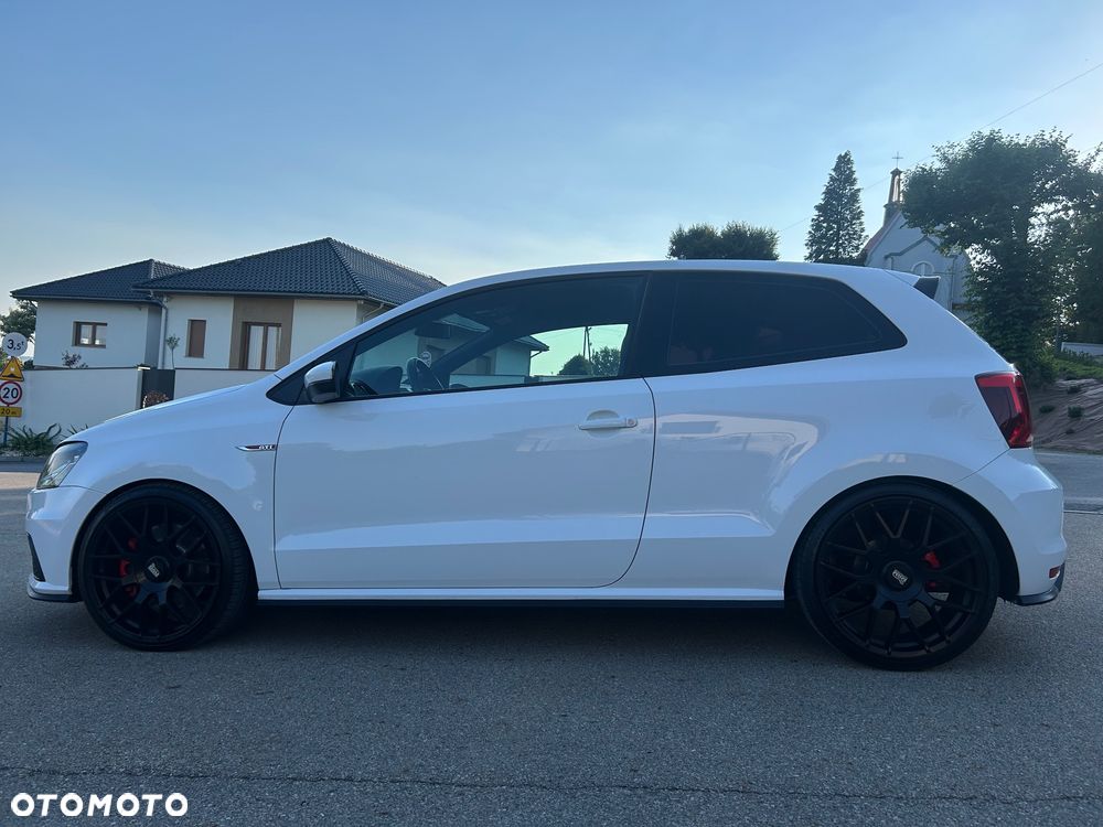 Volkswagen Polo - 4