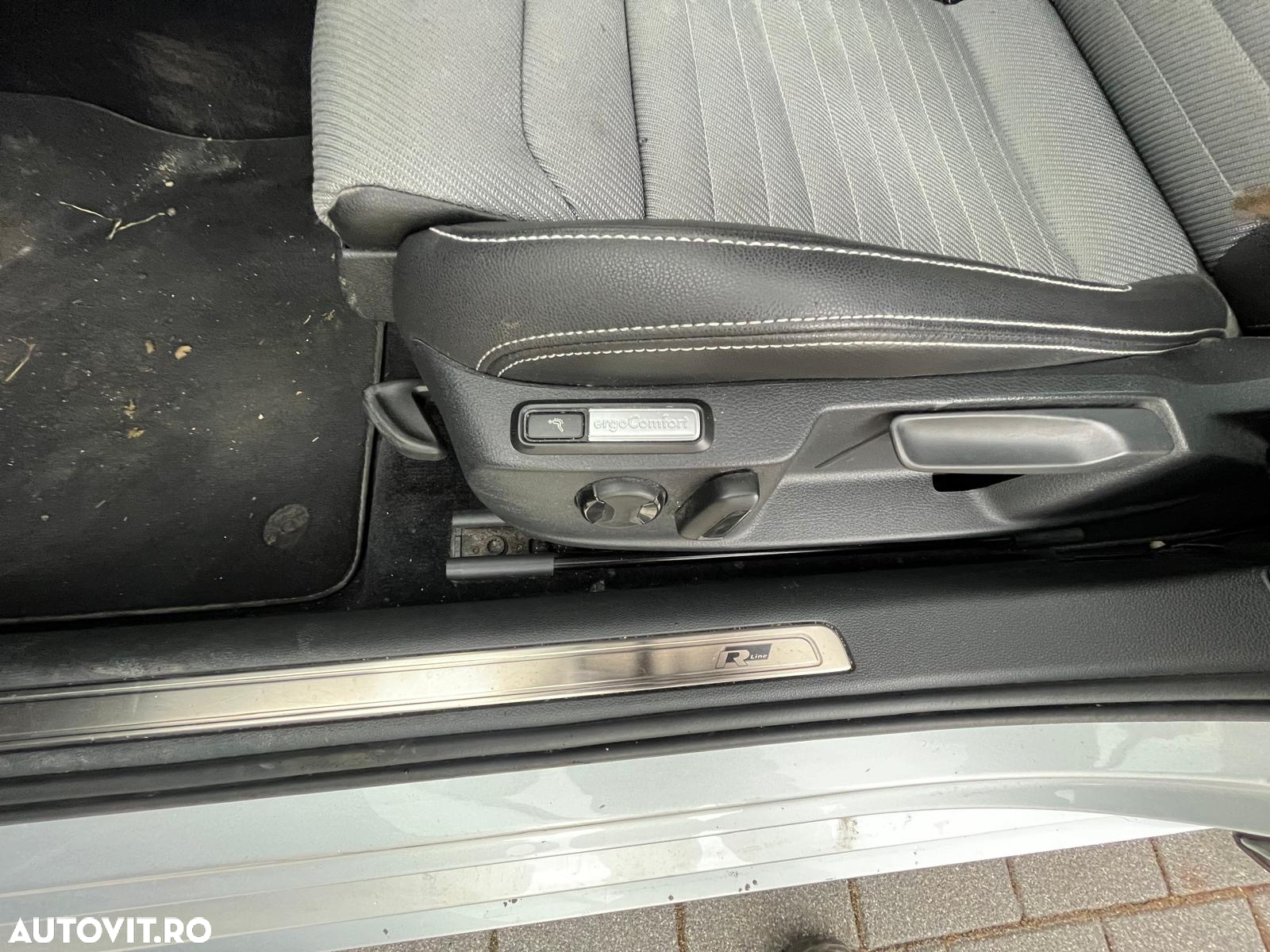 Volkswagen Passat Variant 2.0 TDI R Executive - 10