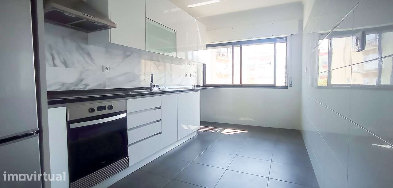 Apartamento T3 Venda em Agualva e Mira-Sintra,Sintra - Grande imagem: 3/33