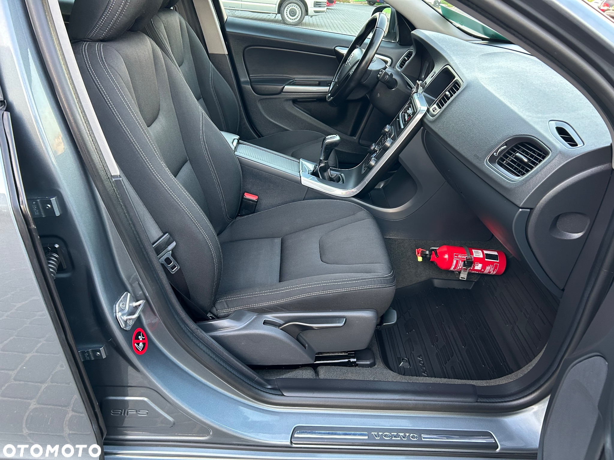 Volvo V60 D2 Drive-E Dynamic Edition (Momentum) - 25
