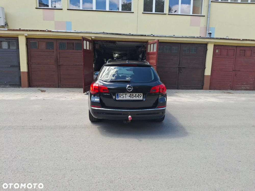 Opel Astra 1.4 Turbo 150 Jahre - 4