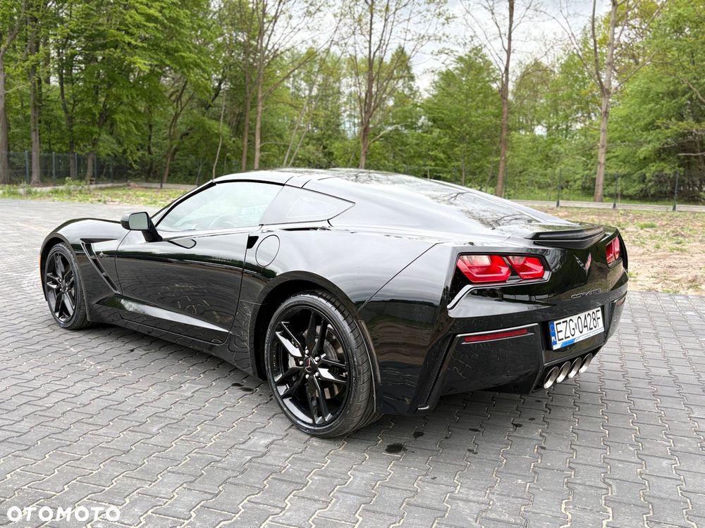 Chevrolet Corvette - 13