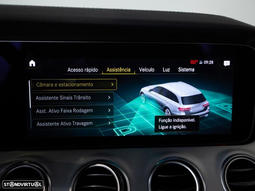 Mercedes-Benz E 300 de 4Matic T 9G-TRONIC AMG Line - 36