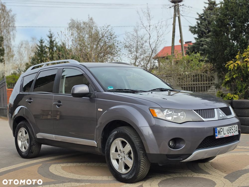 Mitsubishi Outlander - 10