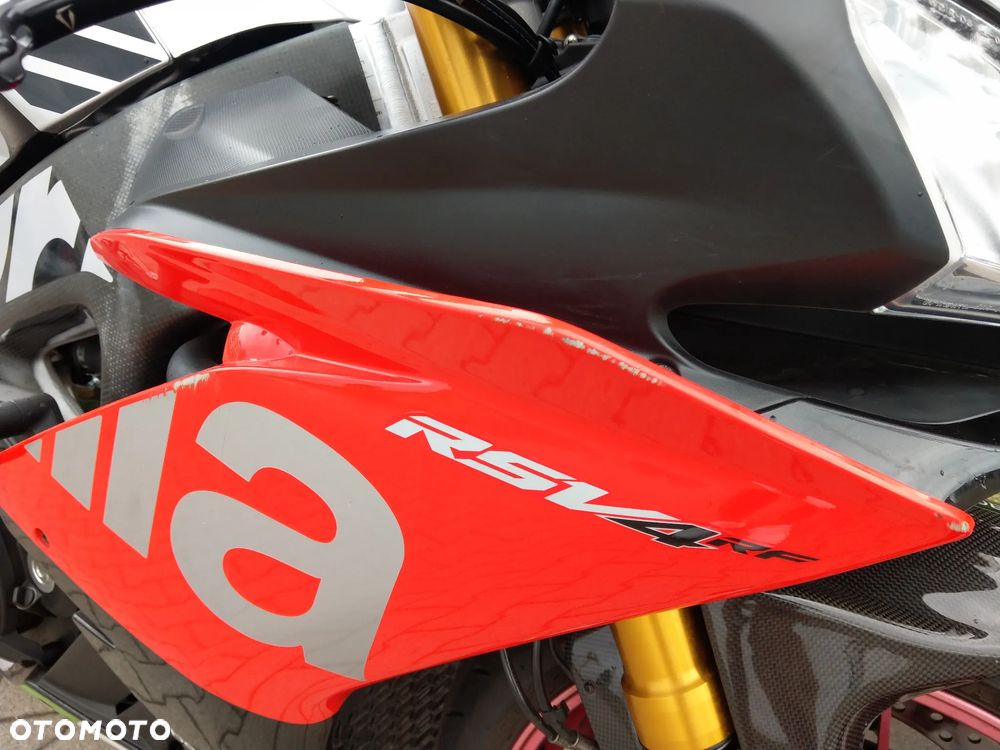 Aprilia RSV - 9