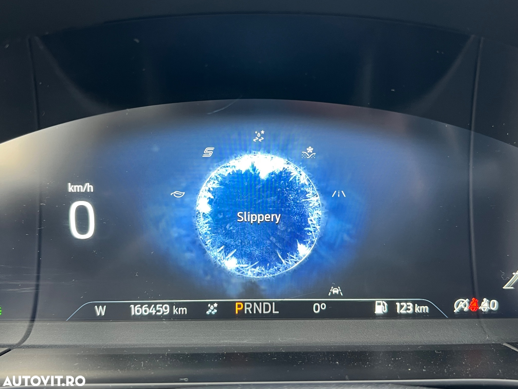 Ford Kuga 1.5 EcoBlue A8 FWD Titanium - 22