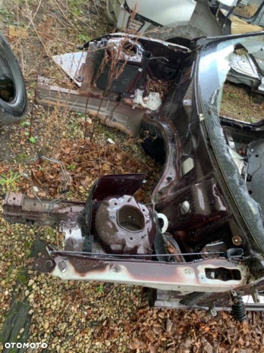 MERCEDES e 212 4 matic 4x4 ćwiartka kielich fartuch podłużnica lewa prawa przednia przód