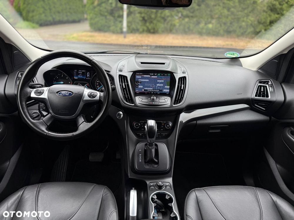 Ford Kuga 2.0 TDCi 4x4 Titanium - 28