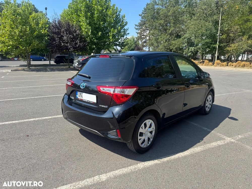 Toyota Yaris 1.5 VVT-i HSD Exclusive Premiere - 4