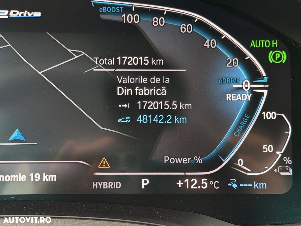 BMW Seria 3 330e Aut. Advantage - 33