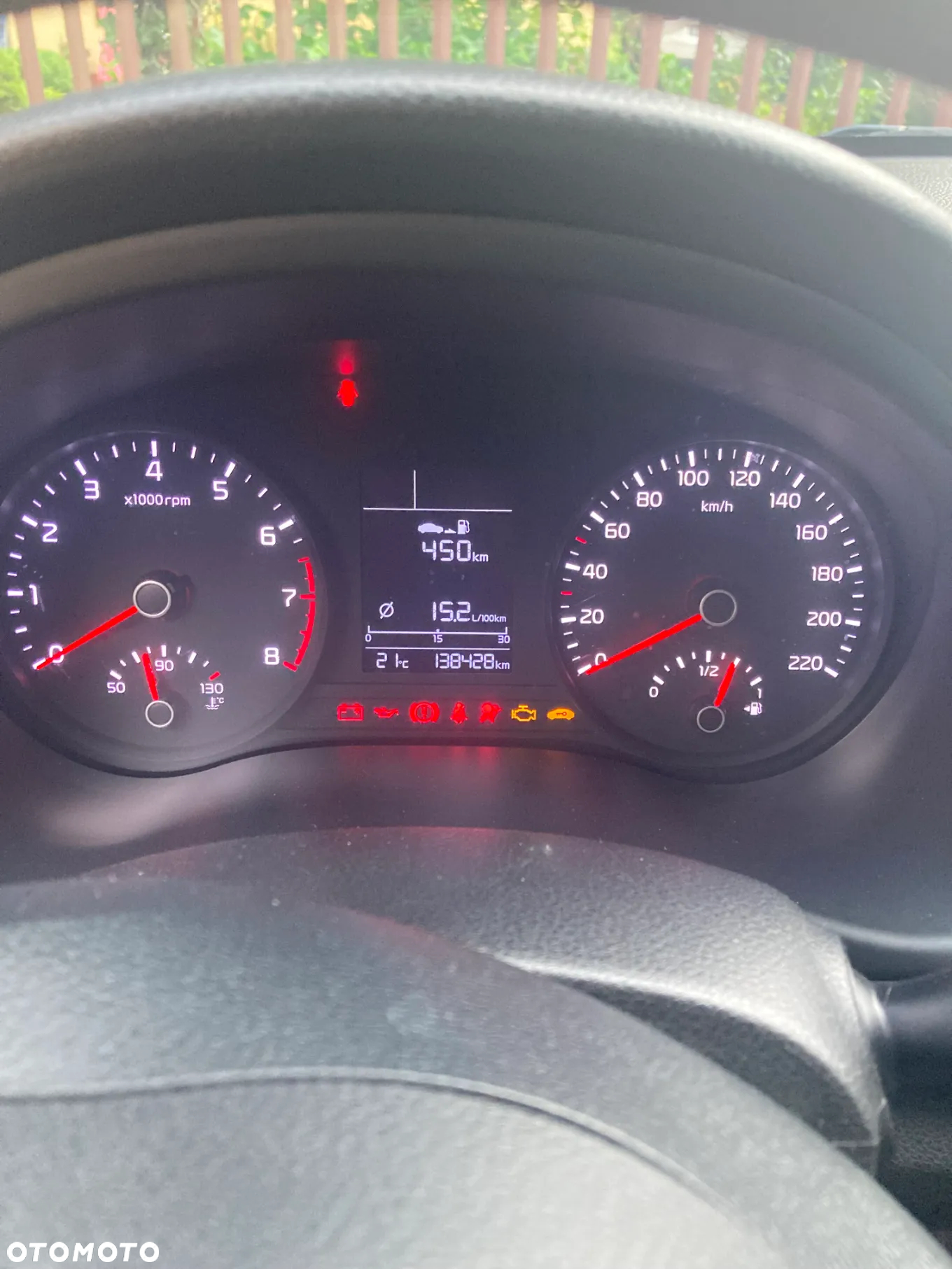 Kia Rio 1.2 L - 5