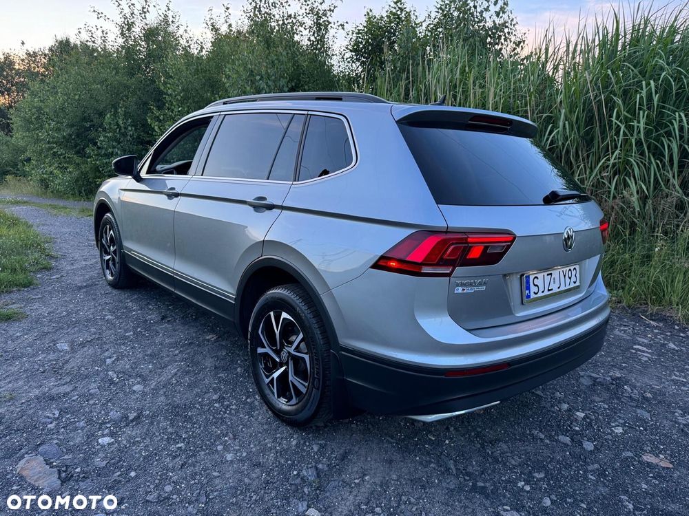 Volkswagen Tiguan Allspace 2.0 TSI 4Mot Comfortline DSG - 9