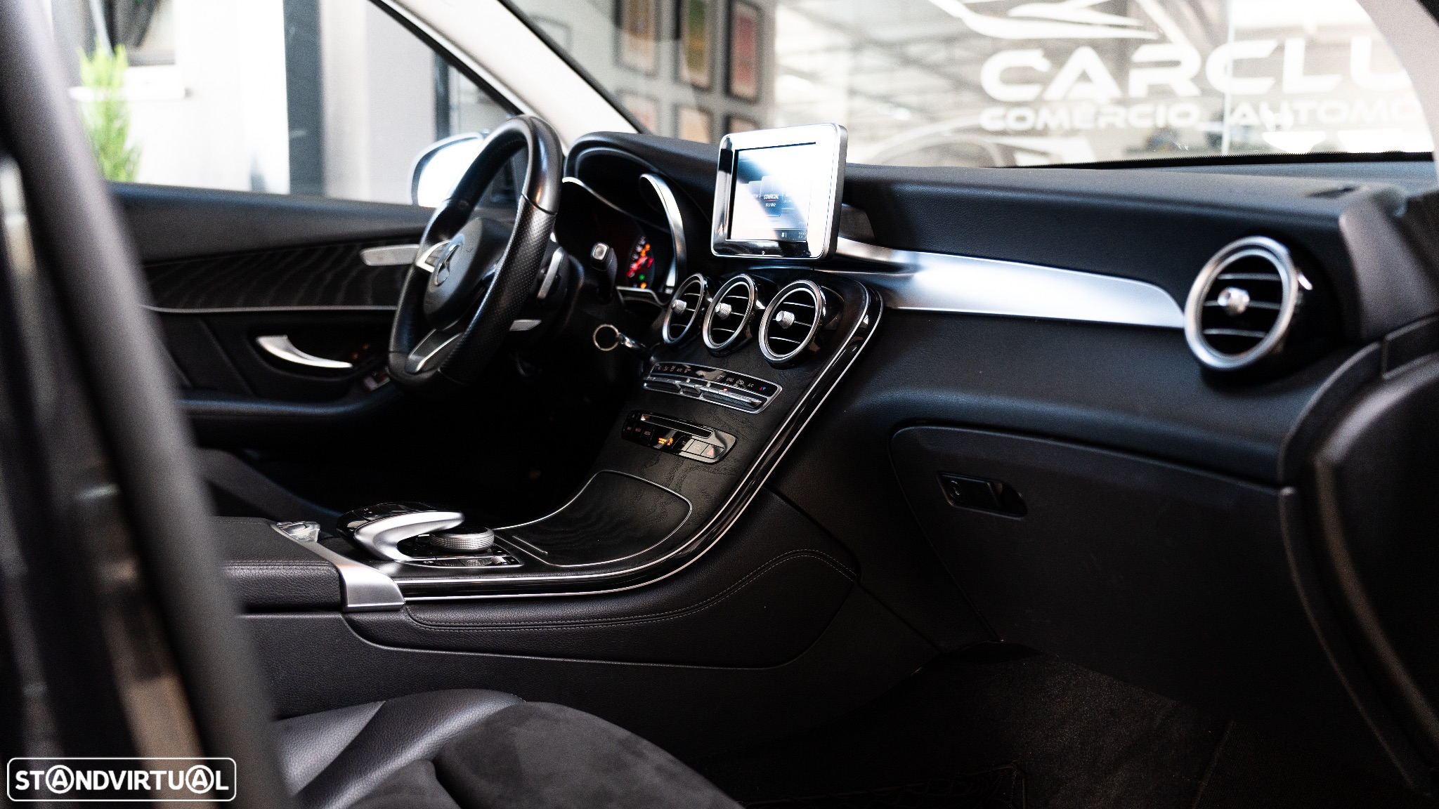 Mercedes-Benz GLC 350 d 4Matic 9G-TRONIC AMG Line - 54
