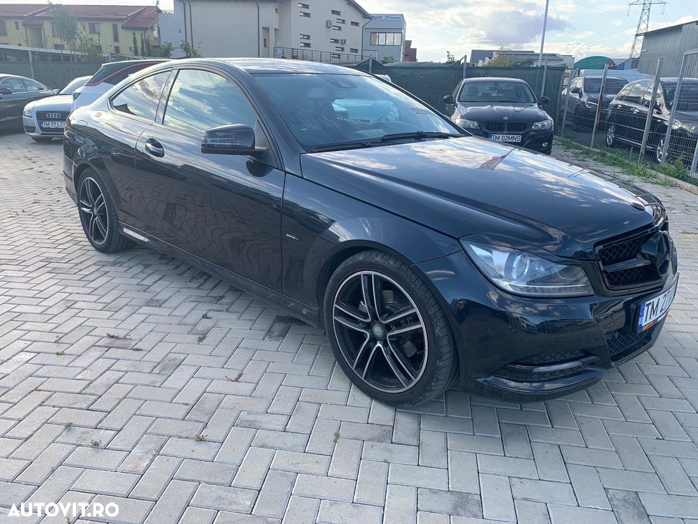 Mercedes-Benz C 220 d Coupe AMG Line - 2