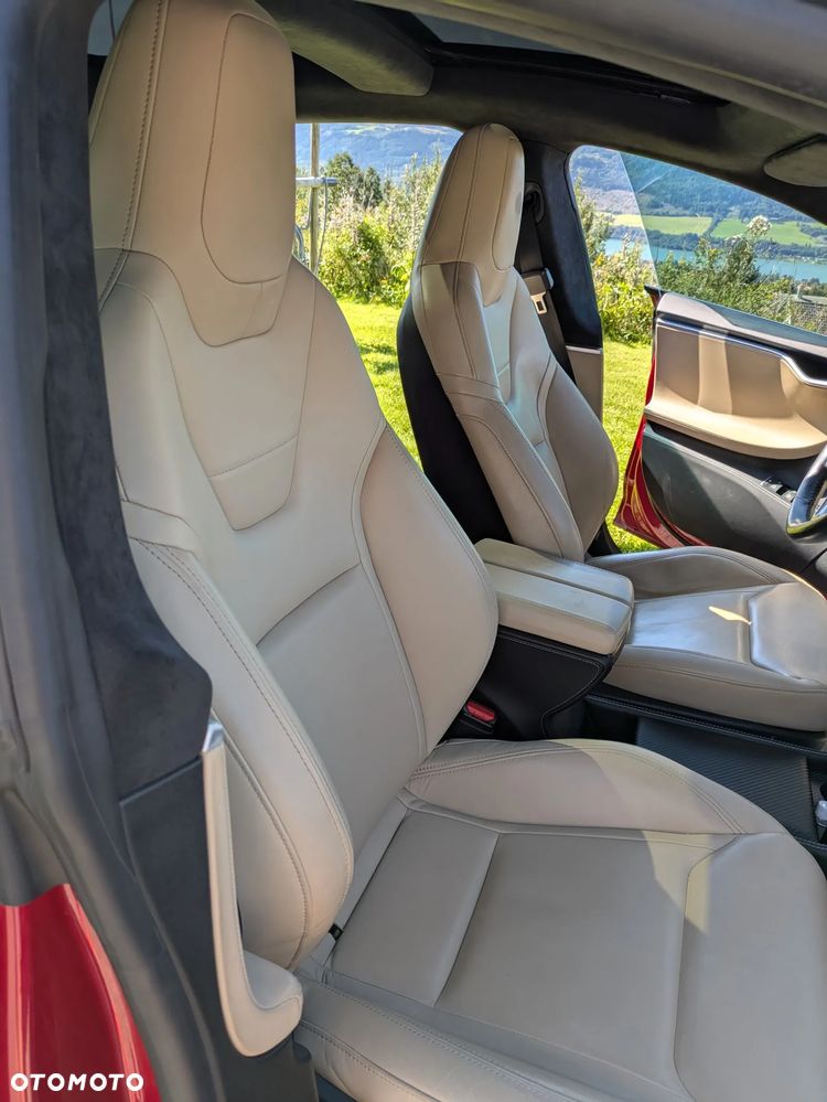 Tesla Model S D Performance - 17