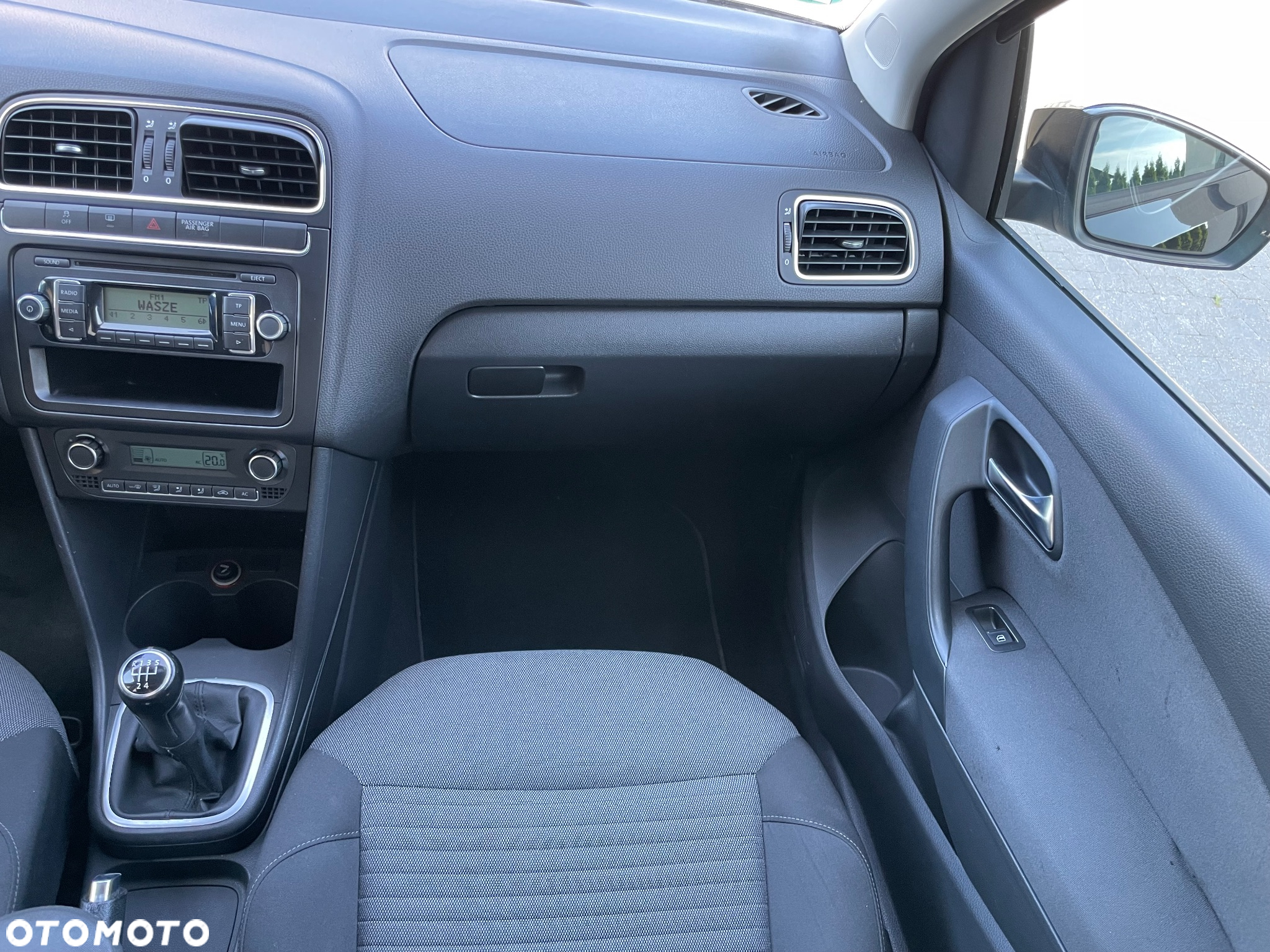 Volkswagen Polo 1.6 TDI Comfortline - 20