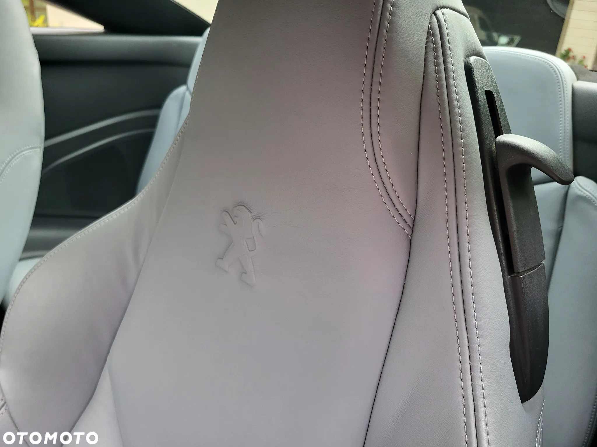 Peugeot RCZ 1.6 200 THP - 20