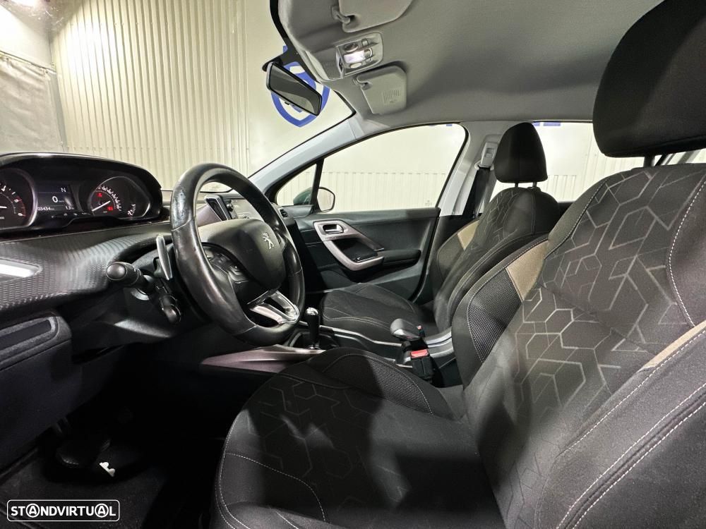 Peugeot 2008 1.6 e-HDi Allure 2-Tronic - 9