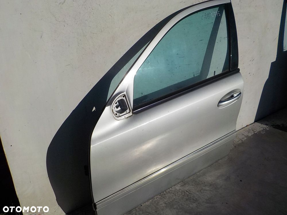 41 MERCEDES W211 SEDAN LIFT DRZWI LEWE PRZÓD PRZEDNIE C 775 - 7