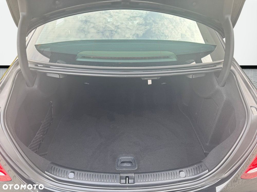 Mercedes-Benz Klasa E - 17