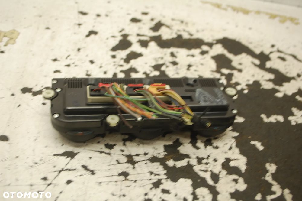 PANEL KLIMATRONIC KLIMATYZACJI VW PASSAT B6 - 7