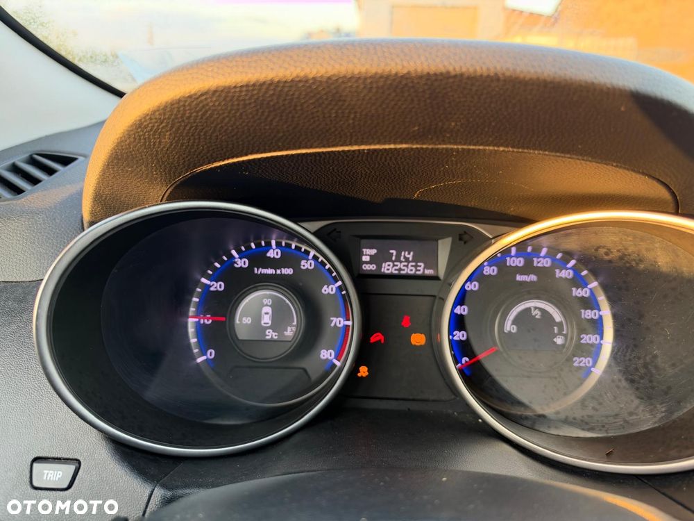 Hyundai ix35 - 14