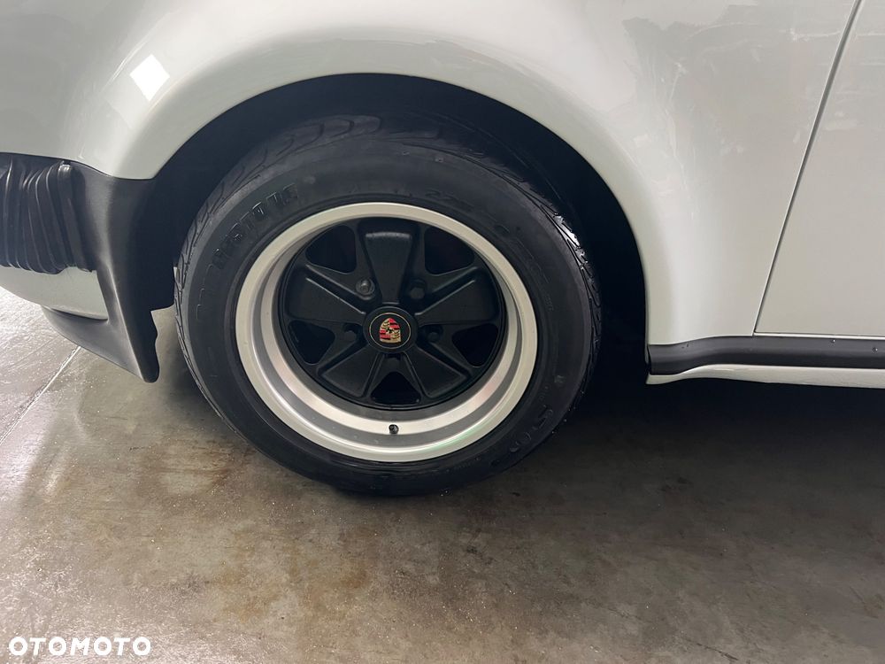 Porsche 911 - 14