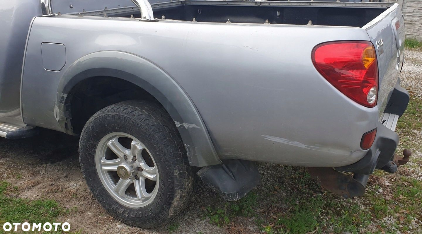MITSUBISHI L200 IV TRITON WERSJA DWUDRZWIOWA PAKA BAGAŻNIKA - 2