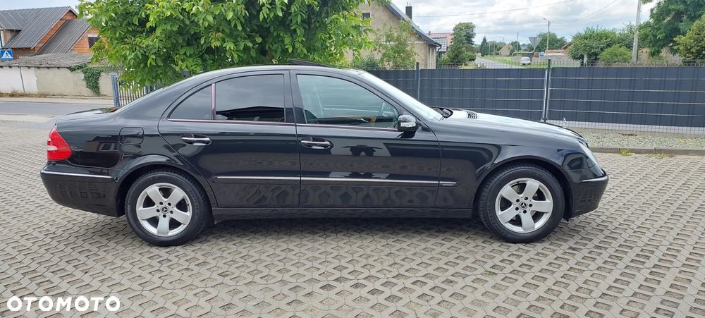 Mercedes-Benz Klasa E - 24