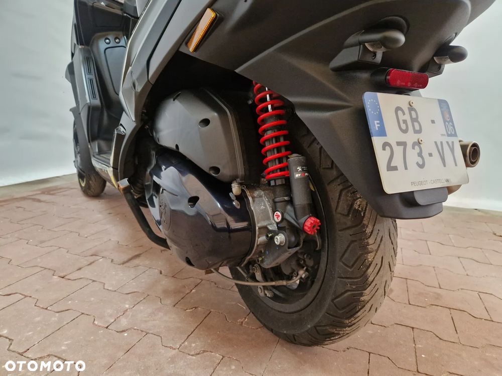 Peugeot Metropolis - 23