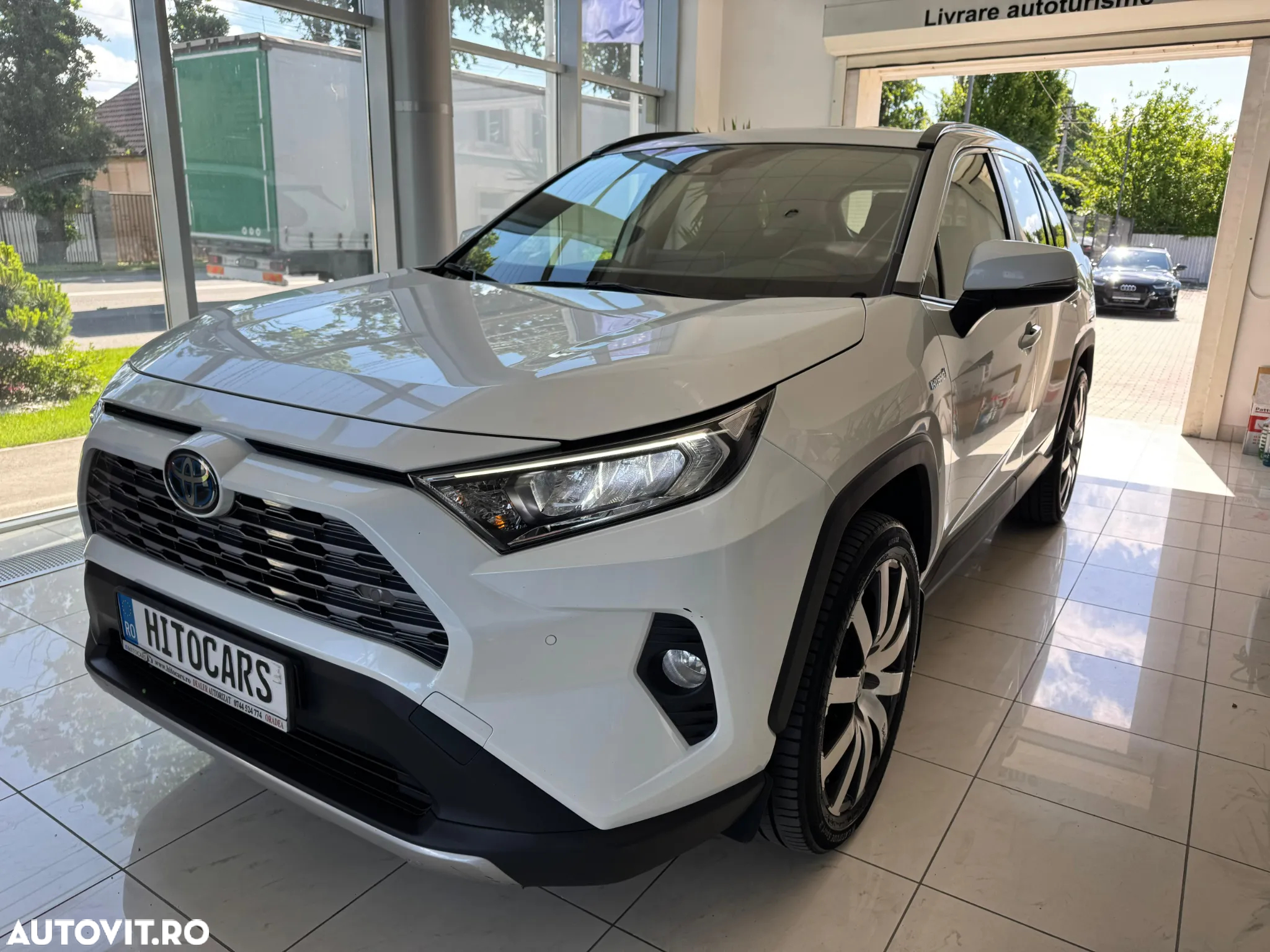 Toyota RAV4 - 2